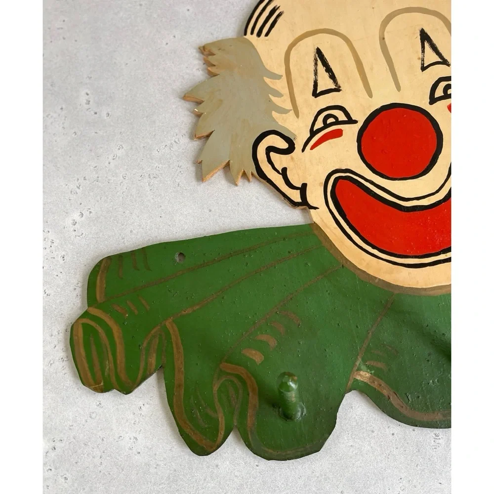 Vintage Wooden Kitschy Clown Wall Hanging Ring Toss Peg Game Novelty Retro Decor